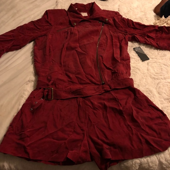 Guess Romper - Picture 2 of 3